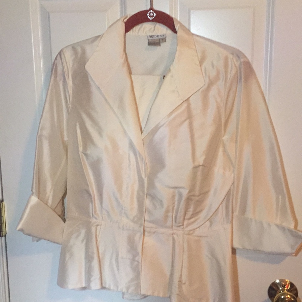 Gorgeous Worth blouse.